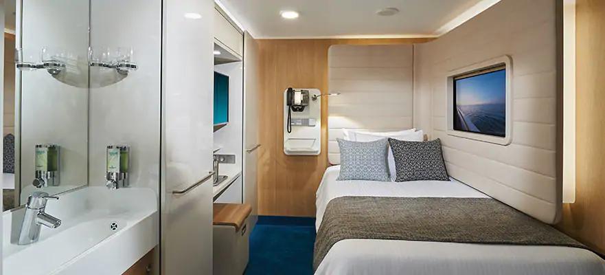 Uno de los studios creados para los pasajeros individuales a bordo del Norwegian Bliss (NCL) CRUCEROS ALASKA NORWEGIAN BLISS CRUCEROS CARIBE NORWEGIAN BLISS CRUCEROS RIVIERA MEXICANA NORWEGIAN BLISS CRUISES ALASKA CRUISES NCL NORWEGIAN BLISS CARIBBEAN NCL CRUISES NORWEGIAN BLISS #NorwegianBliss #CruiseNorwegian #Alaska #AlaskaCruises #CaribbeanCruises #AlaskaNCL #CaribbeanNCL #CrucerosEstadosUnidos #CrucerosSeatttle #SeattleCruises #NewShip #Studio #SoloTraveller #PasajerosIndividuales
